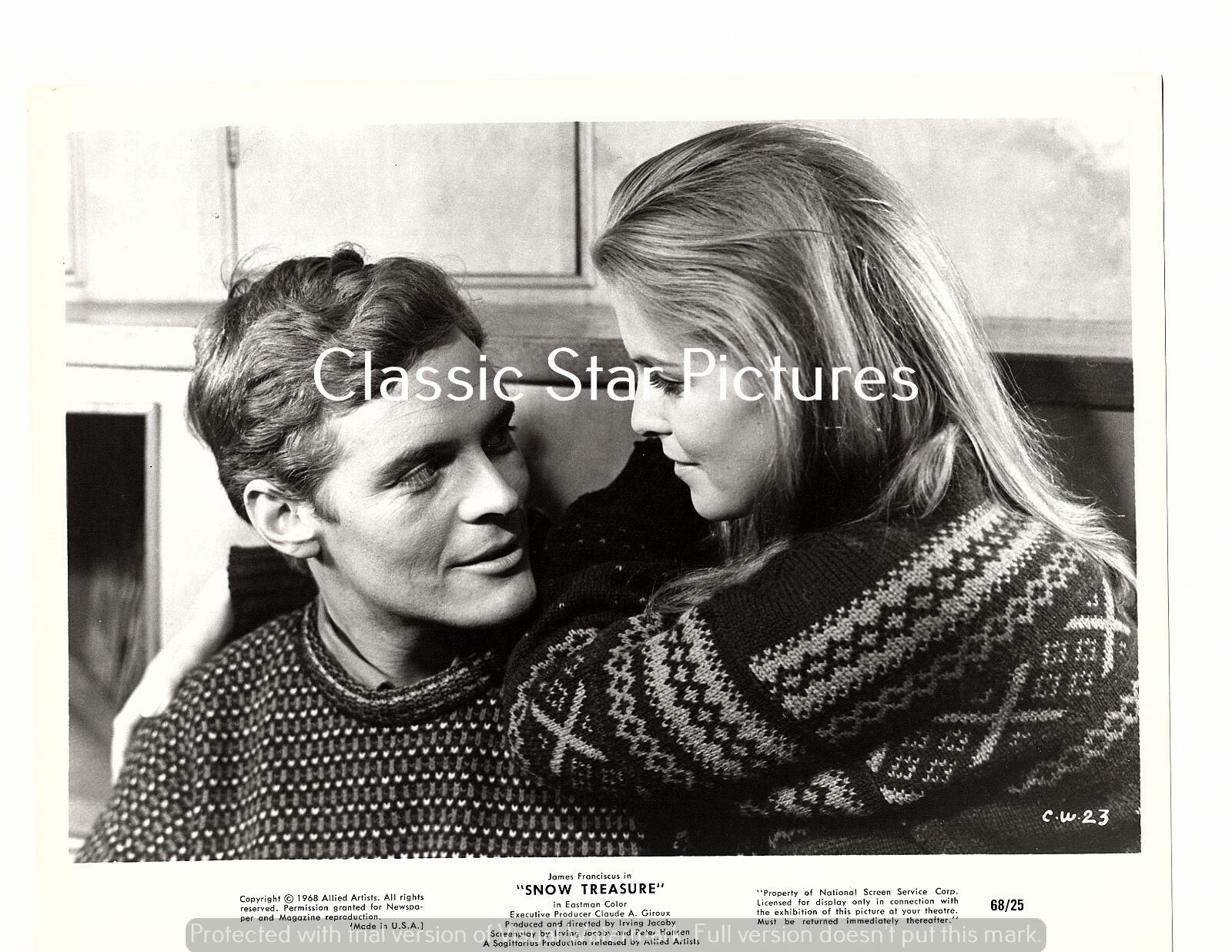 E814 Roald Øyen Tina Austad Ilona Rodgers ? Snow Treasure 1968 lot of 2 photos