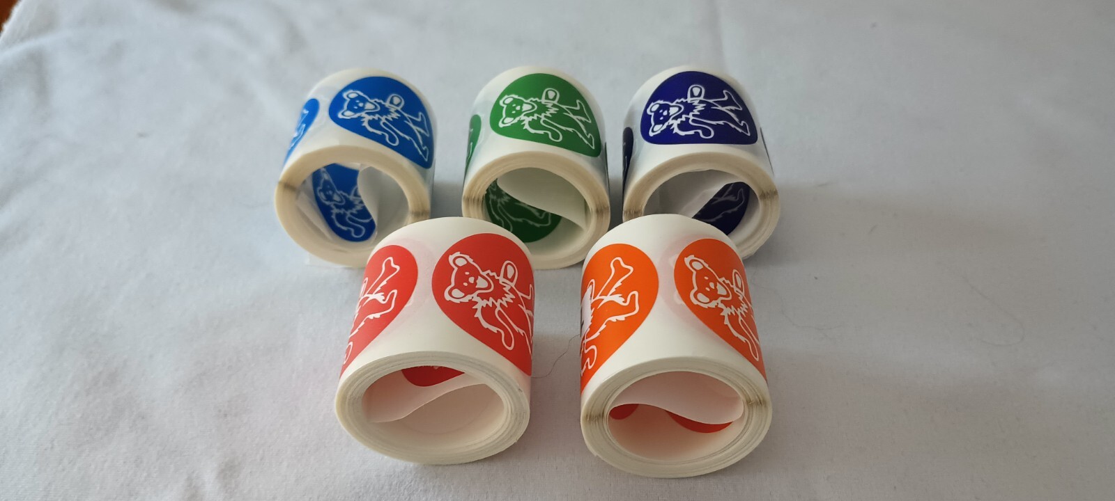 5 Rolls ( 100 each of 5 colors ) Grateful Dead Dancing Bear 1.5 inch Stickers