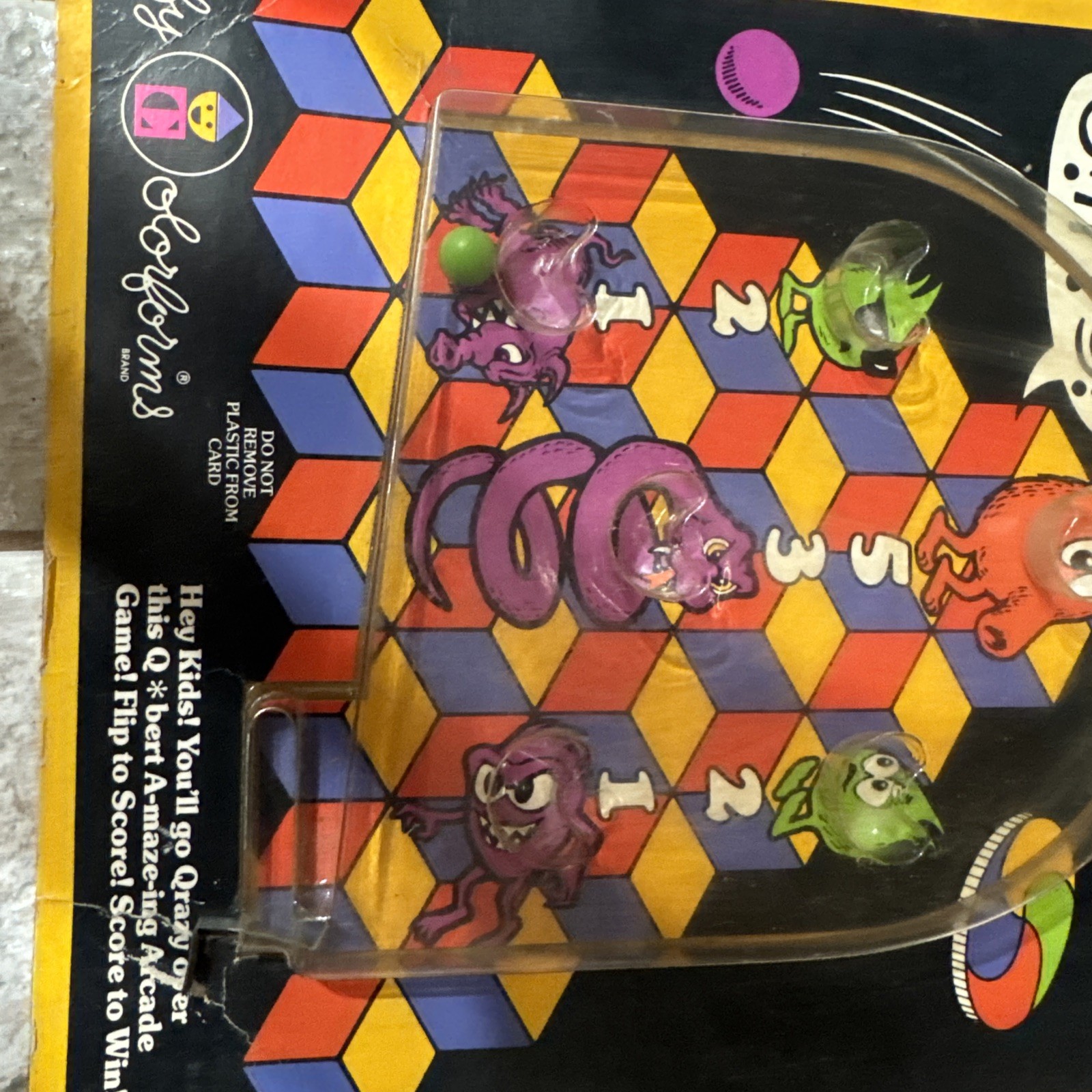 VINTAGE 1983 5128 Gottlieb Q-Bert Amazing A-MAZE-ING Arcade Colorforms RARE