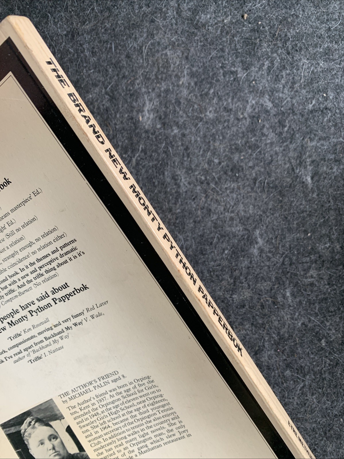The Brand New Monty Python Papperbook : Acceptable Condition