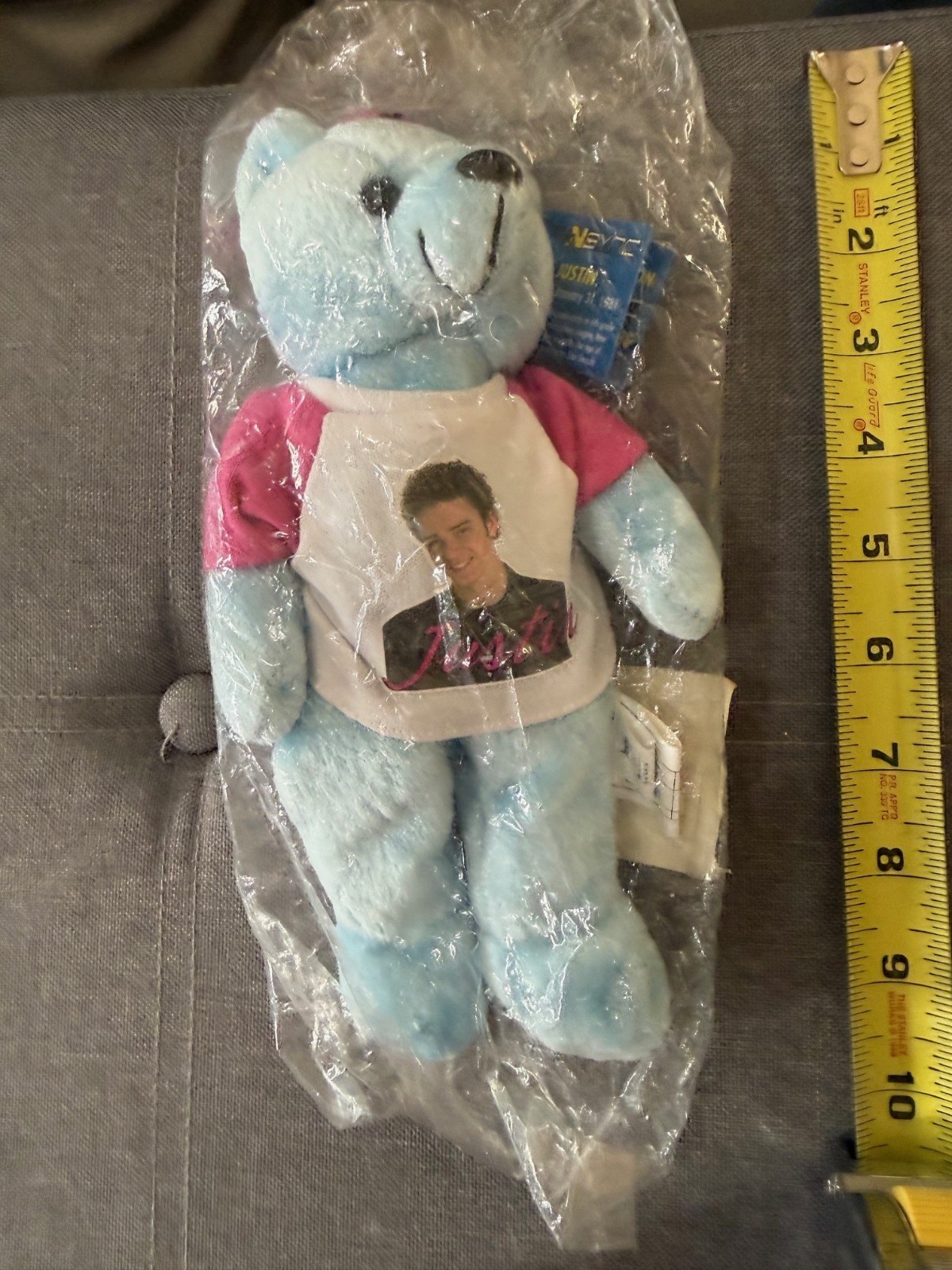 NSYNC – (5) PLUSH BEARS – DATED 2000 – IN ORIGINAL PACKAGING