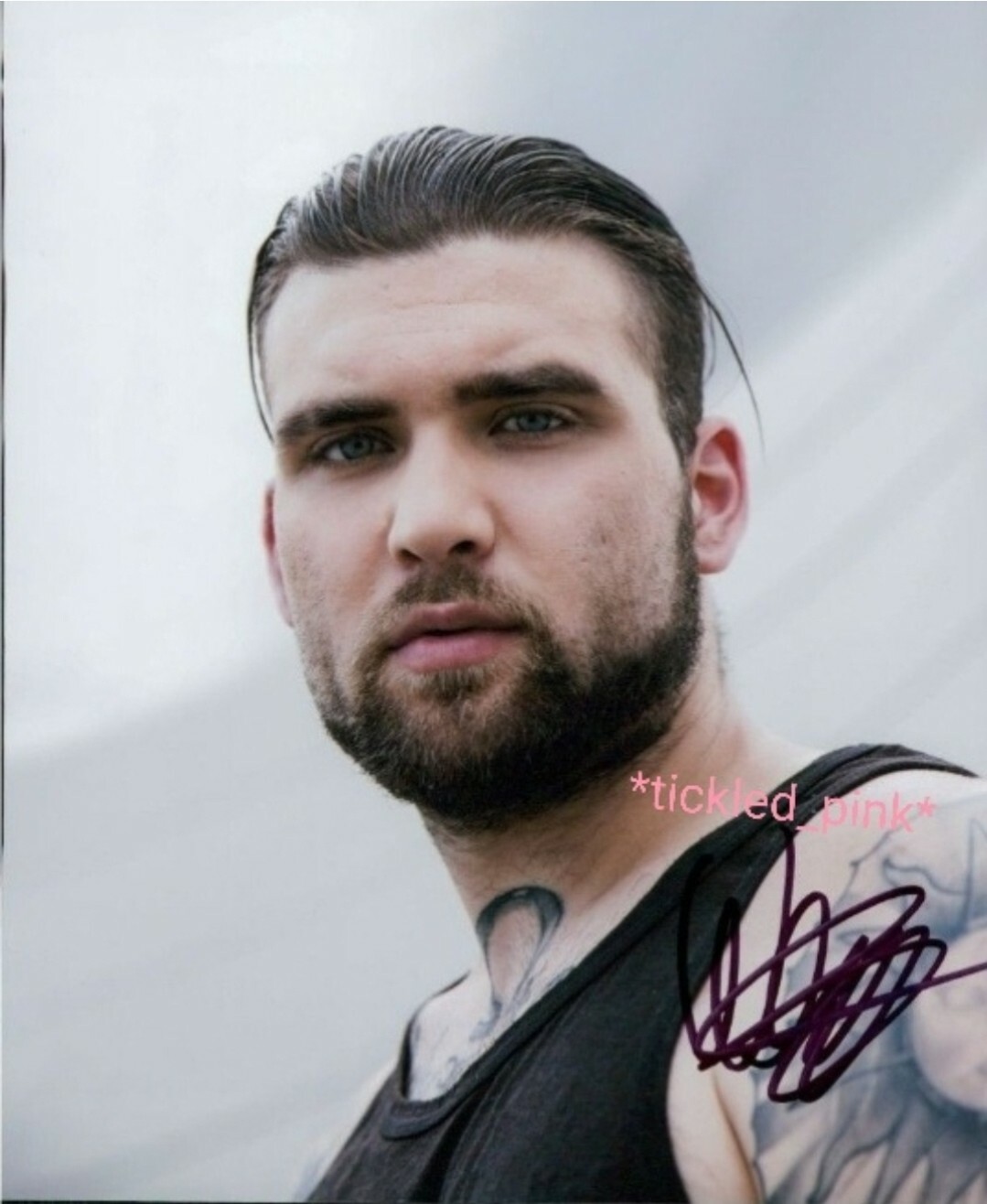 Weston Cage (son of Nicholas Cage) From Lord Of War Signed 8×10 Photo w/COA
