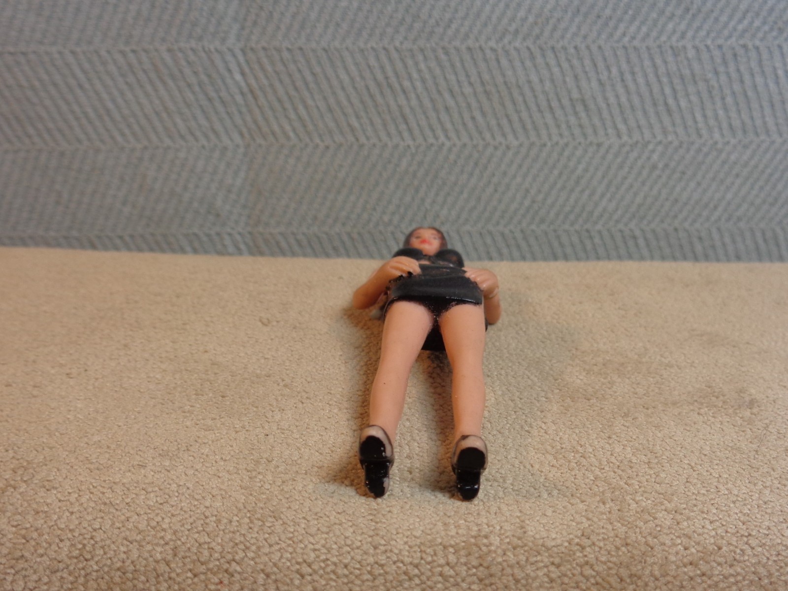 MINIATURE SPICE GIRL POSH 3” FIGURE 1998 S.G.L. (DL25)