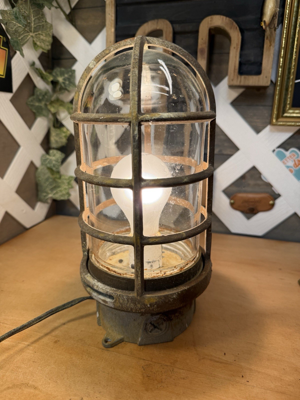 Vampire Diaries Screen Used Prop Weather Tight Caged Light Mystic Falls Lot 355