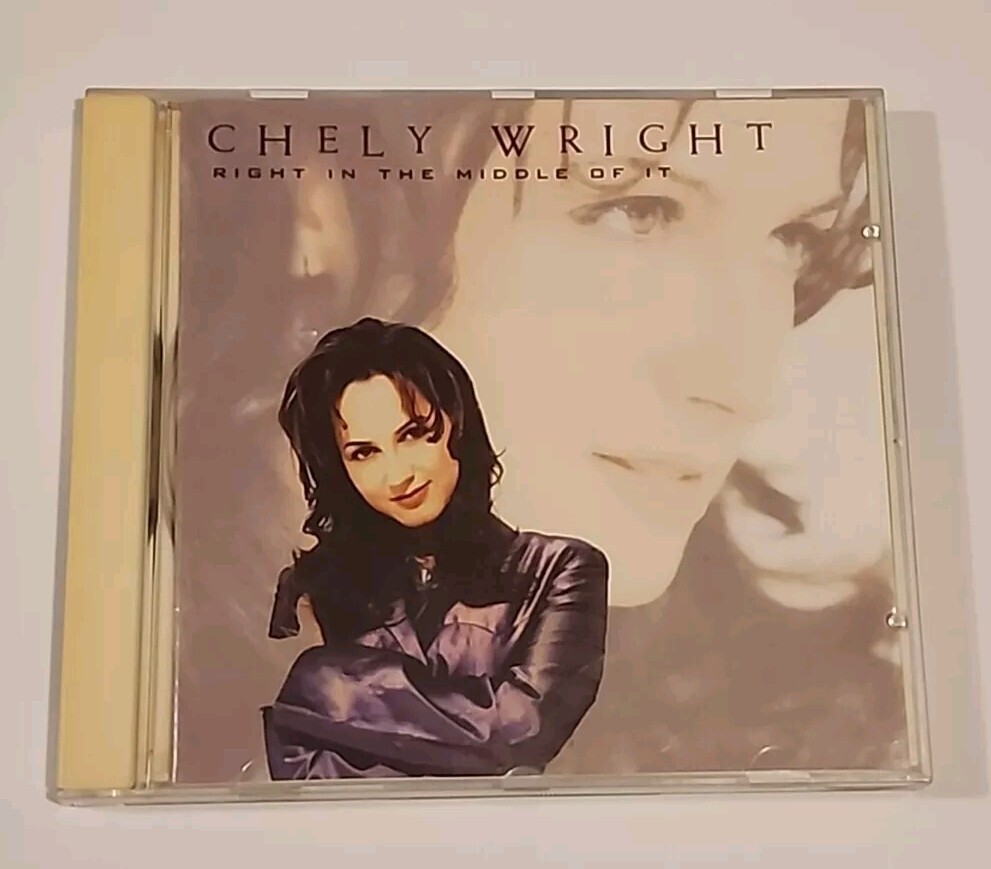 Chely Wright “Right in the Middle of It” Record Radio Press Promo CD – 11 Tracks