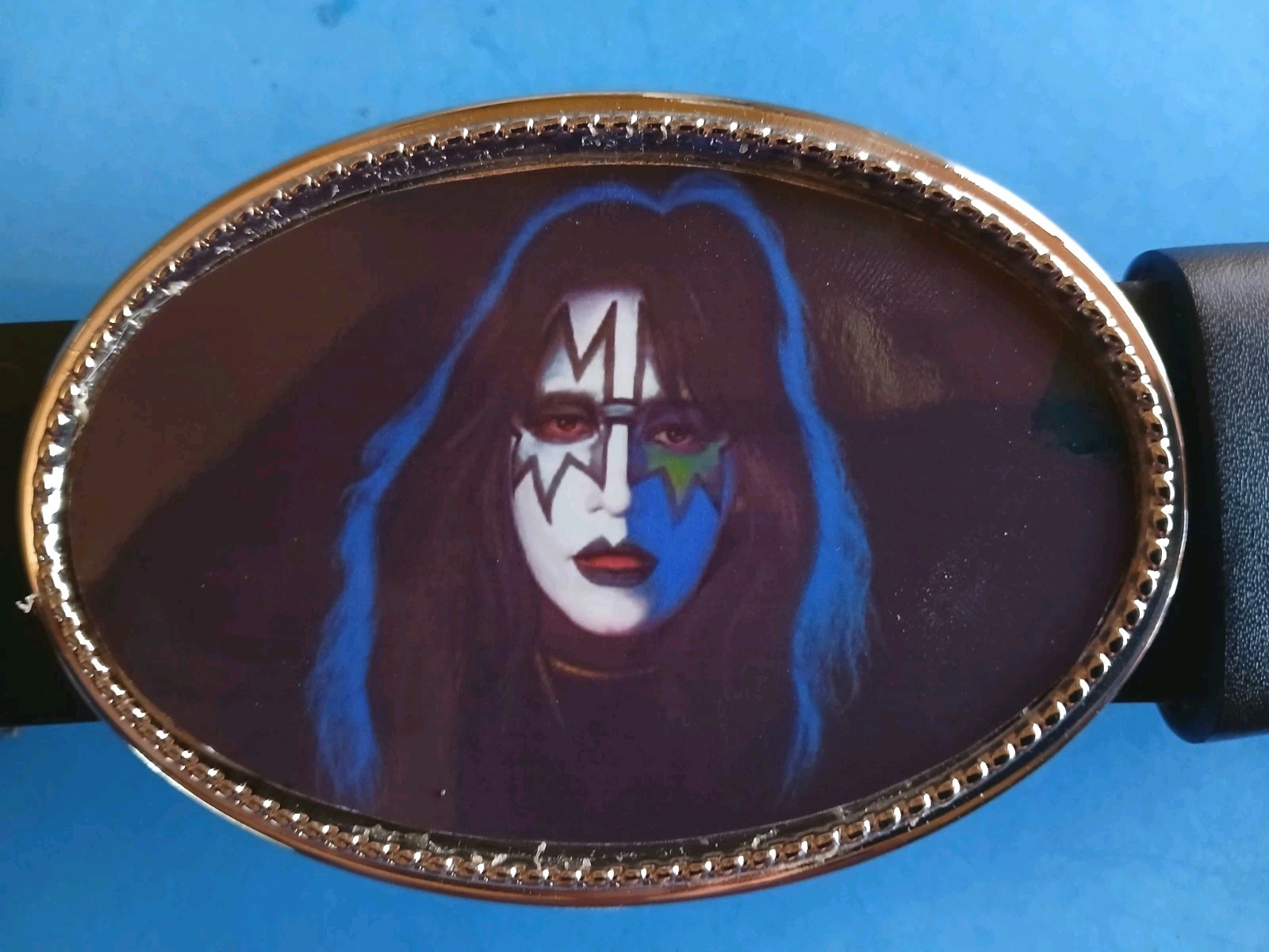 KISS Rock Band ” ACE” Frehley Epoxy PHOTO MUSIC BELT BUCKLE – NEW!