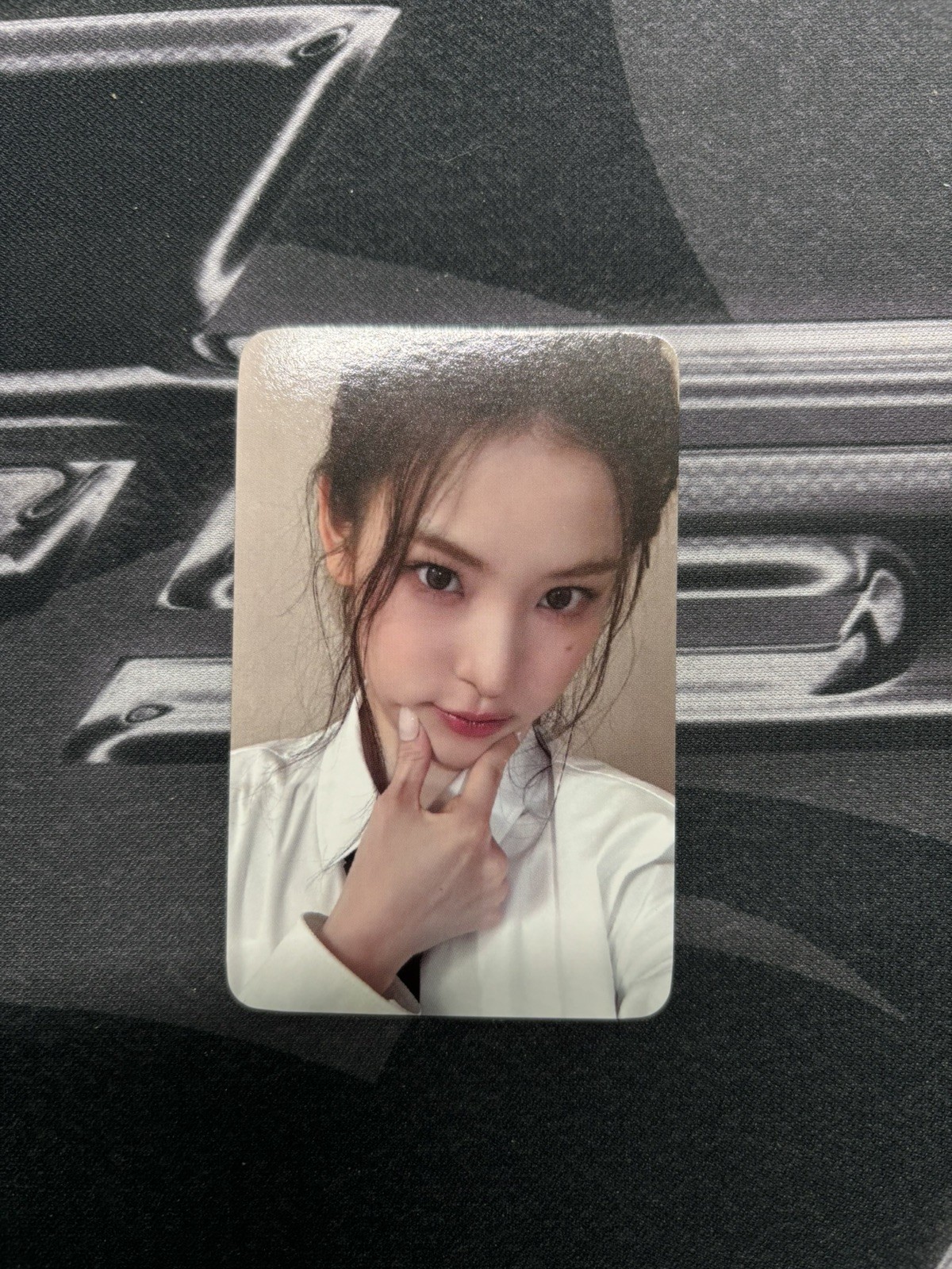 Mai IZNA N/a Official Photocard pob withmuu