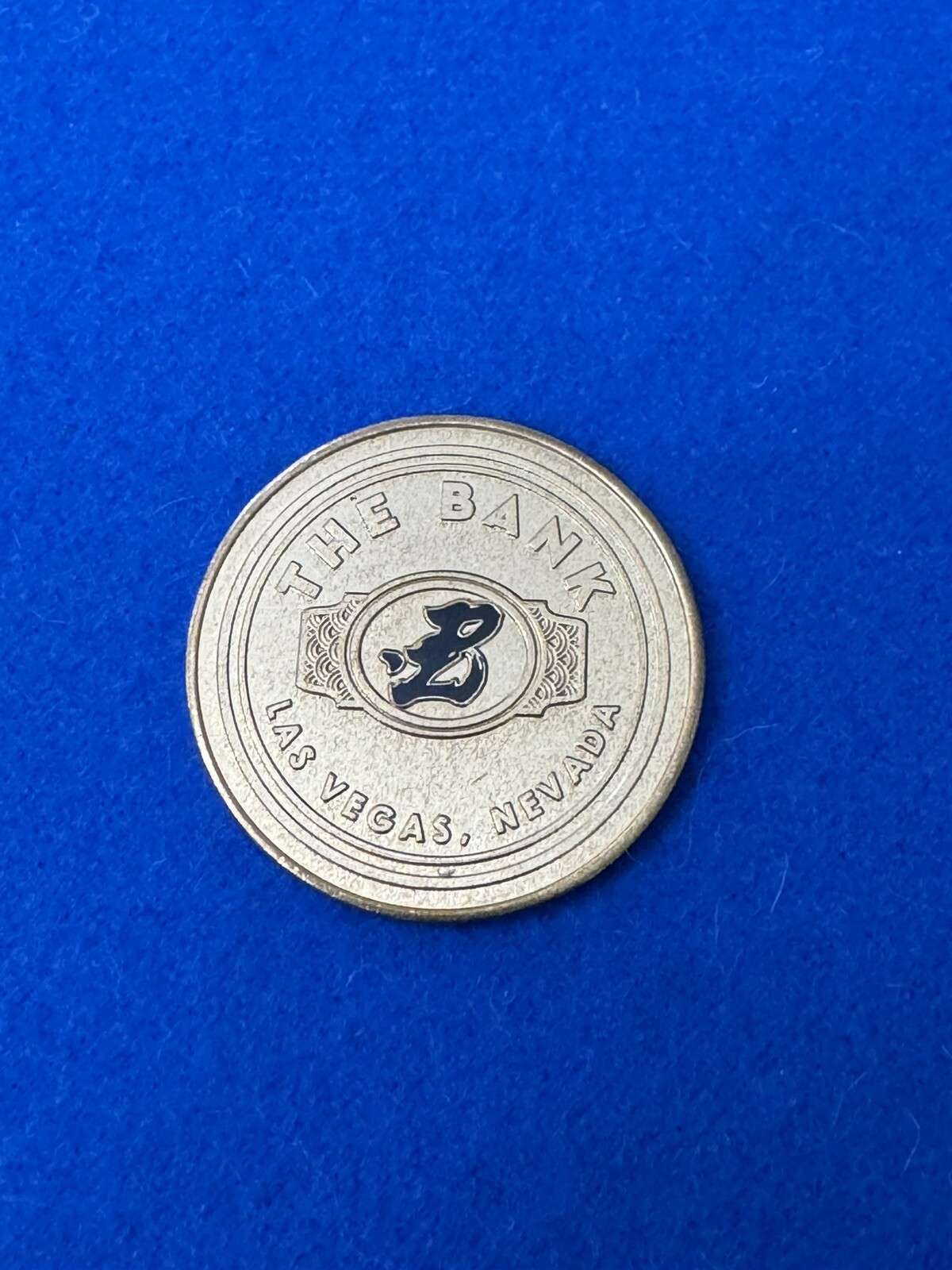 Ocean’s 13 Thirteen Screen Used Vegas Bank Casino Gold Dollar Coin Movie Prop