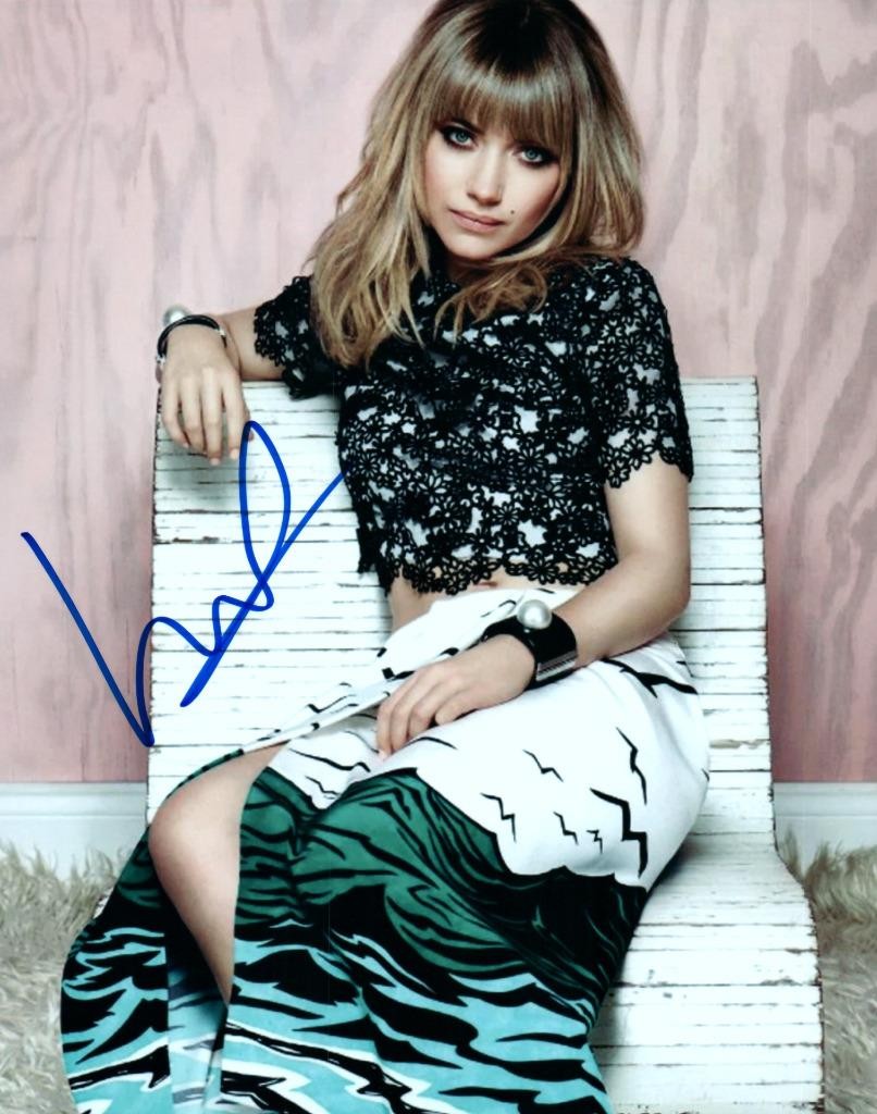Imogen Poots signed 8×10 Photo Pic autographed Picture with COA