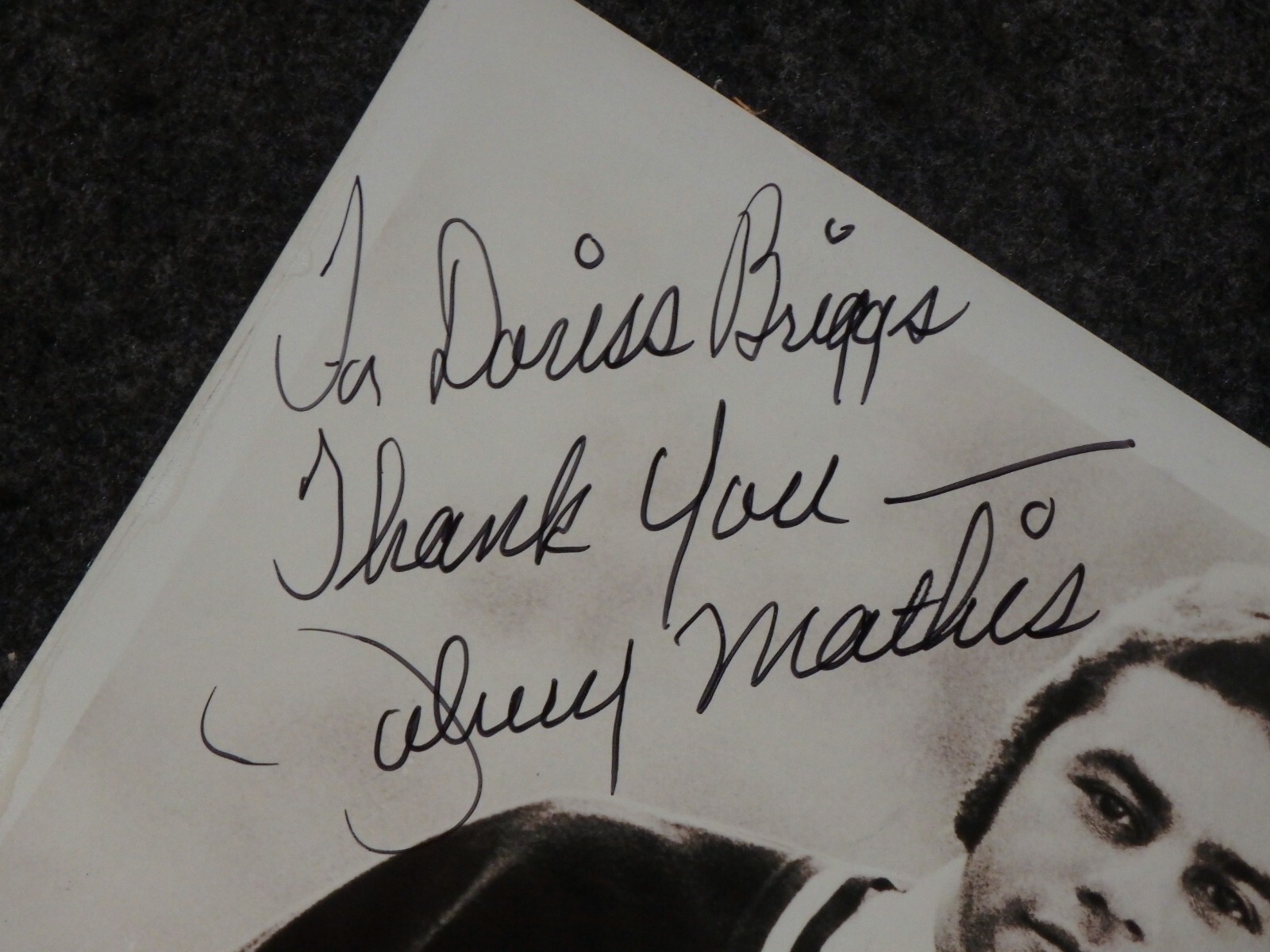 VINTAGE SIGNED JOHNNY MATHIS AUTOGRAPH SIGNED PHOTO