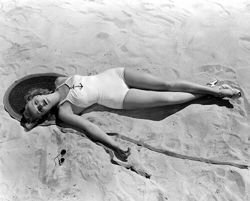 Betty Grable Photo 33