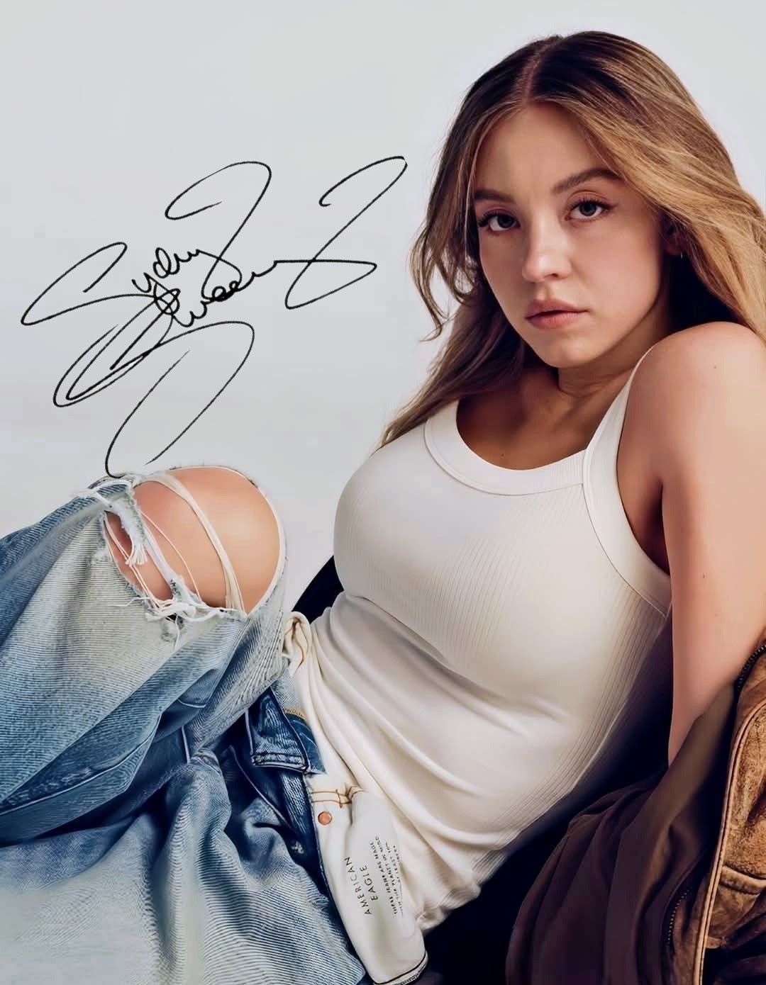Sydney Sweeney Autographed Reprint Signed 8×10 Photo FAST FREE SHIPPING!