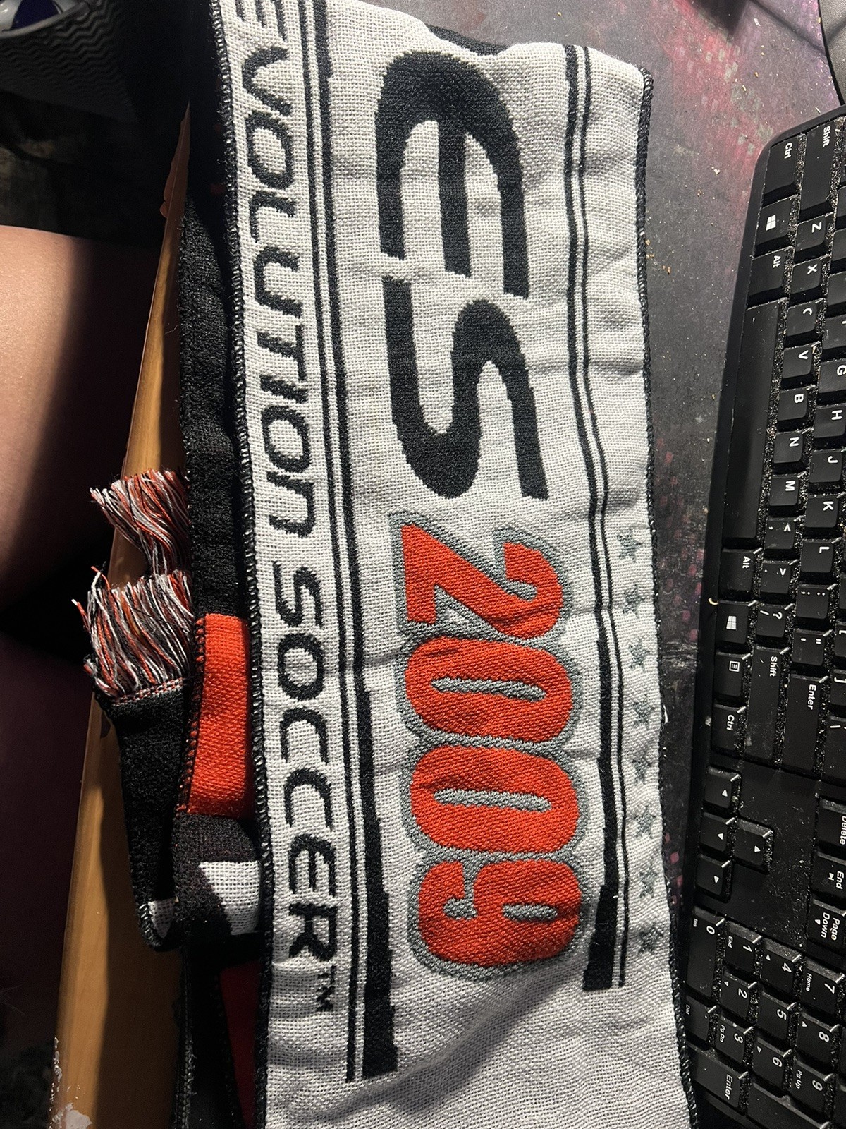 Konami Pro Evolution Soccer Winter Scarf GameStop Video Game Promo PES 2009