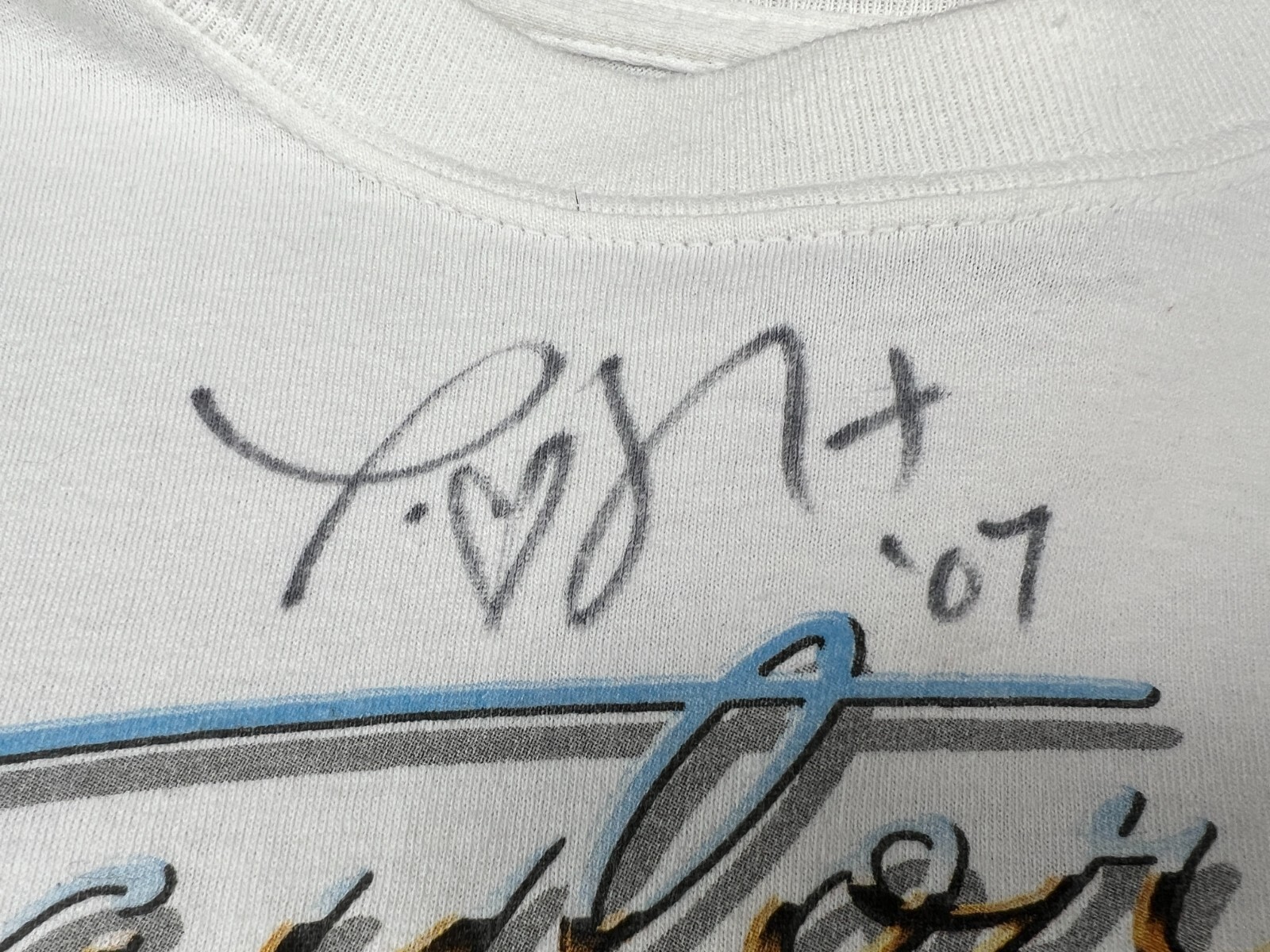 2007 Taylor Swift Signed Autograph Debut Vintage Tim McGraw T-Shirt Rookie Auto