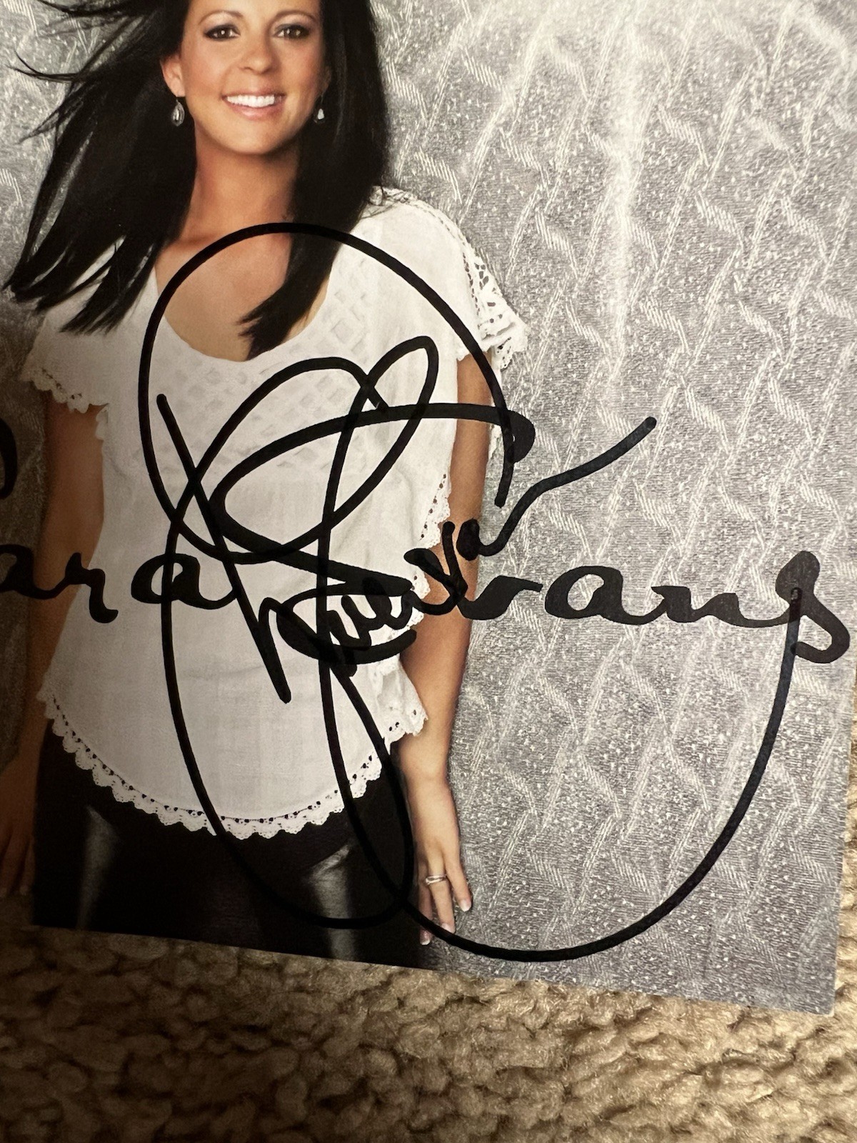 Sara Evans Cd Stronger Signed / Autographed 2011 Sony Music / RCA – Hype Sticker