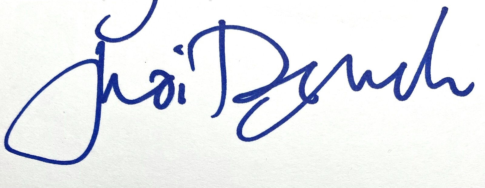 JUDI DENCH Signed Autographed 2″ x 6″ CARD Belfast Philomena SKYFALL GOLDENEYE