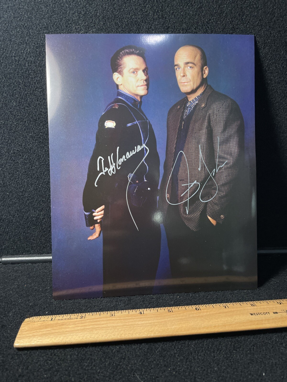 ‼️ JEFF CONAWAY & JERRY DOYLE- Babylon 5 Dual Signed GENUINE SIGNED AUTOGRAPHS