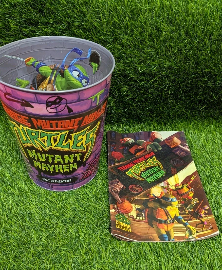 AMC Teenage Mutant Ninja Turtles Mutant Mayhem Popcorn Bucket W/ Comic Book