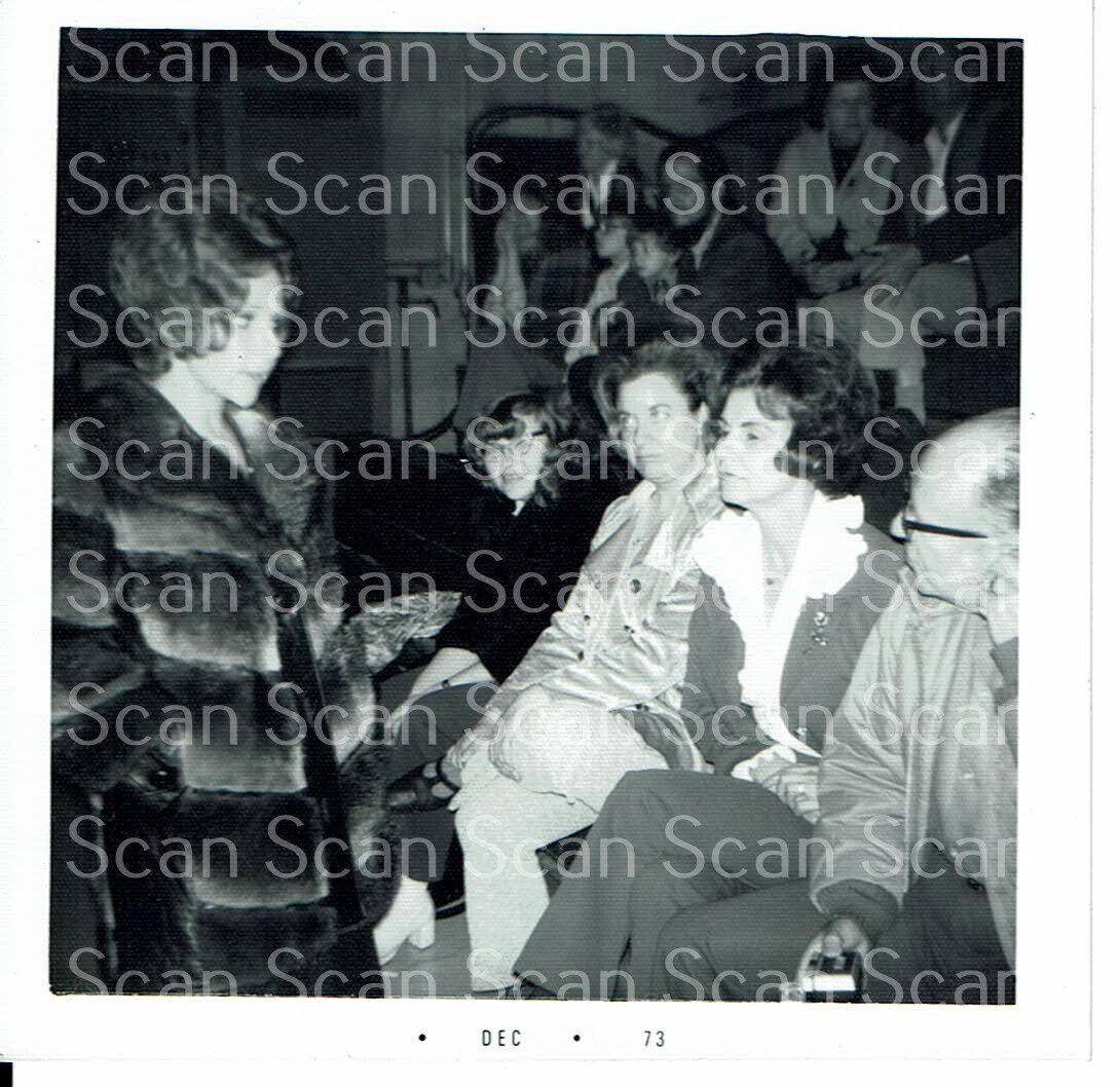Brenda Lee RARE 3.5×3.5 VINTAGE Candid Photo 1973