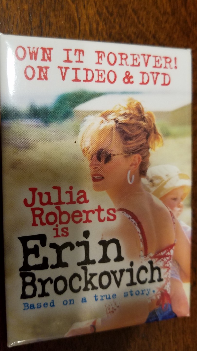 Erin Brockovich pin badge – Julia Roberts