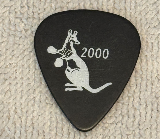 Bryan Adams Keith Scott Guitar Pick 2000 AUSTRALIA Tour Kangaroo Stage Plectrum