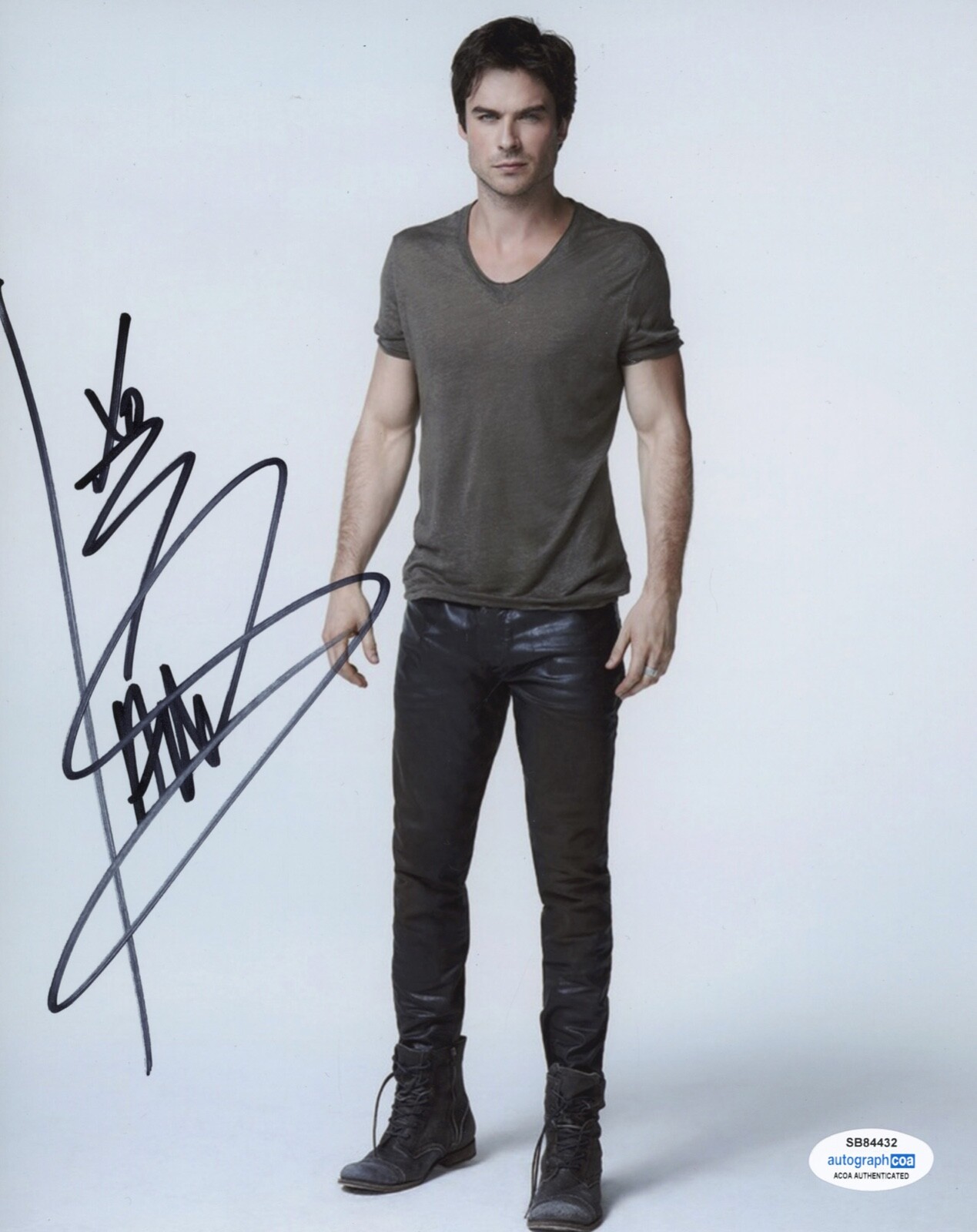 Ian Somerhalder signed “THE VAMPIRE DIARIES” 8×10 Photo PROOF f Sexy ACOA COA