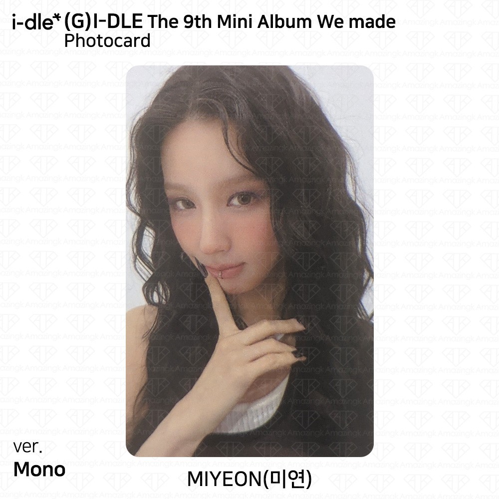 I-DLE IDLE The 9th Mini Album We made Mono/Crow ver. Photocard