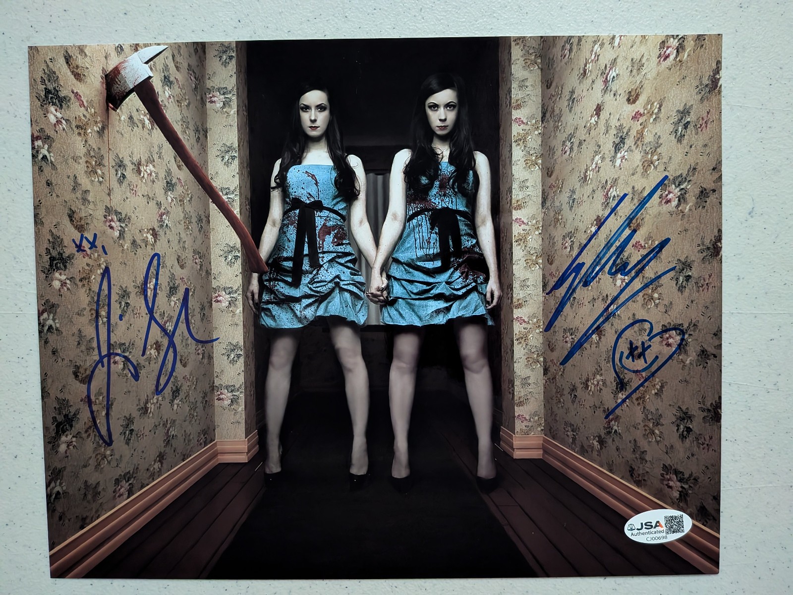 SOSKA Sisters 2x Signed 8×10 Photo Jen Sylvia Twisted Twins Autograph JSA COA A