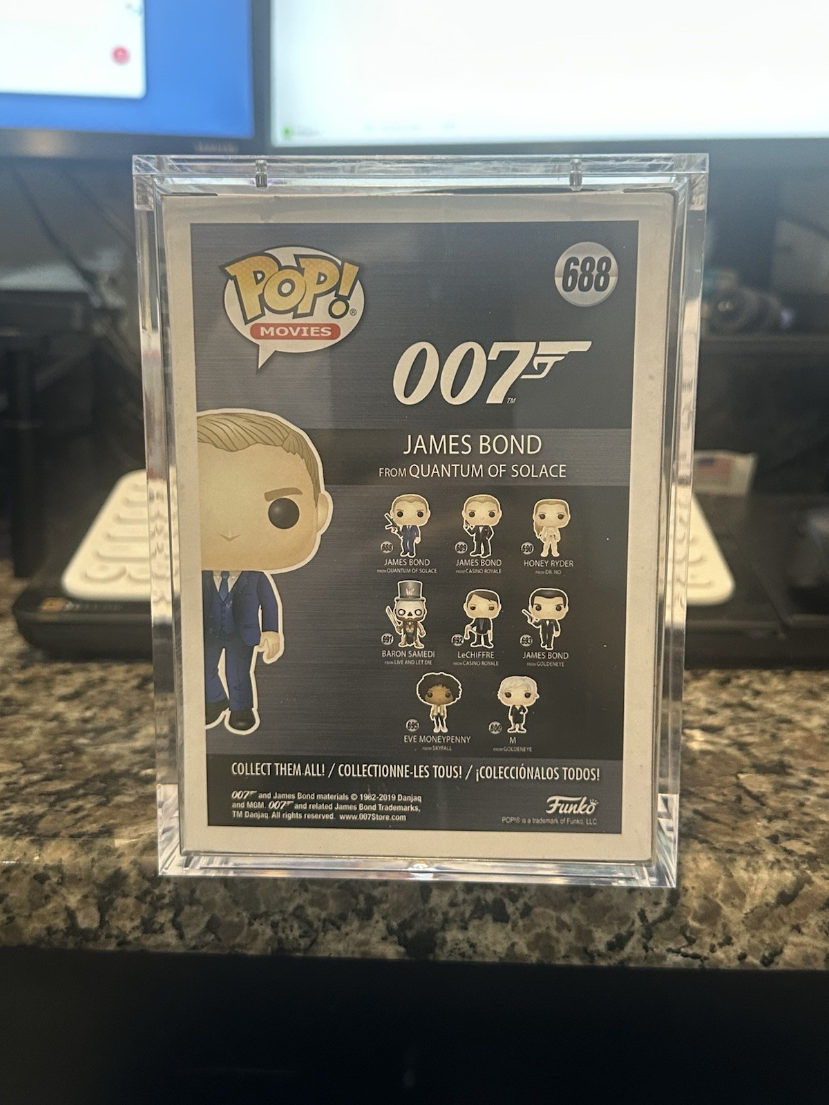 DANIEL CRAIG SIGNED AUTOGRAPH JAMES BOND FUNKO POP 688 BECKETT BAS COA 007