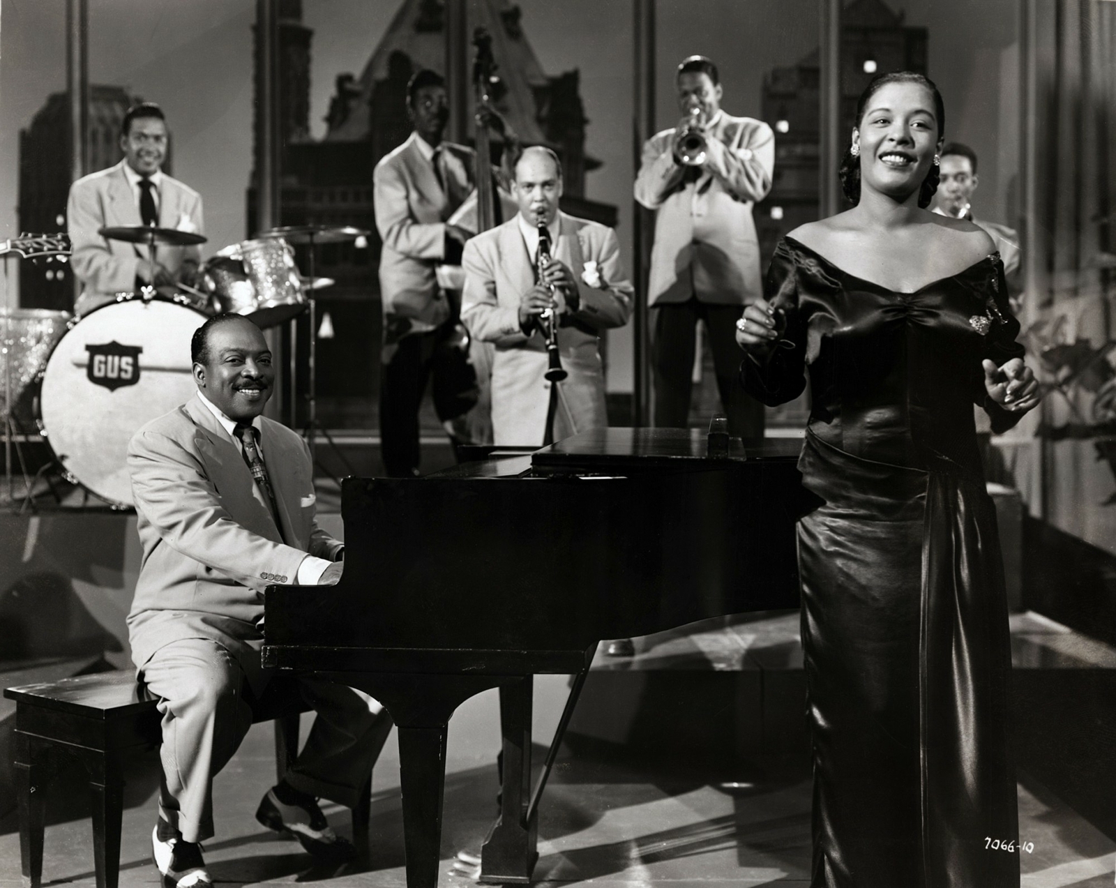 Billie Holiday Singing With The Count Basie Orchestra 8×10 Picture Celebrity Pri