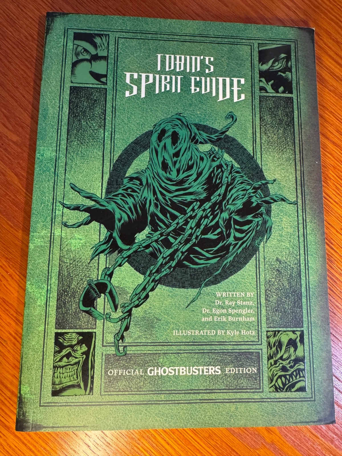 Tobin’s Spirit Guide: Official Ghostbusters Edition (Green Variant Cover) 2016