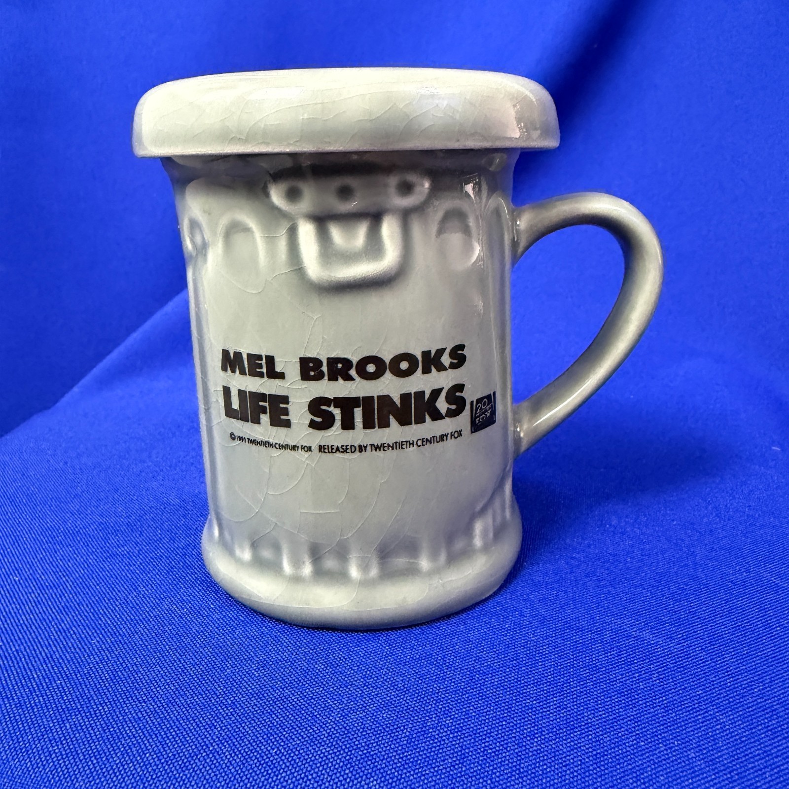 RARE Vintage 1991 Mel Brooks LIFE STINKS Movie Promo Trash Can Mug w/ Lid