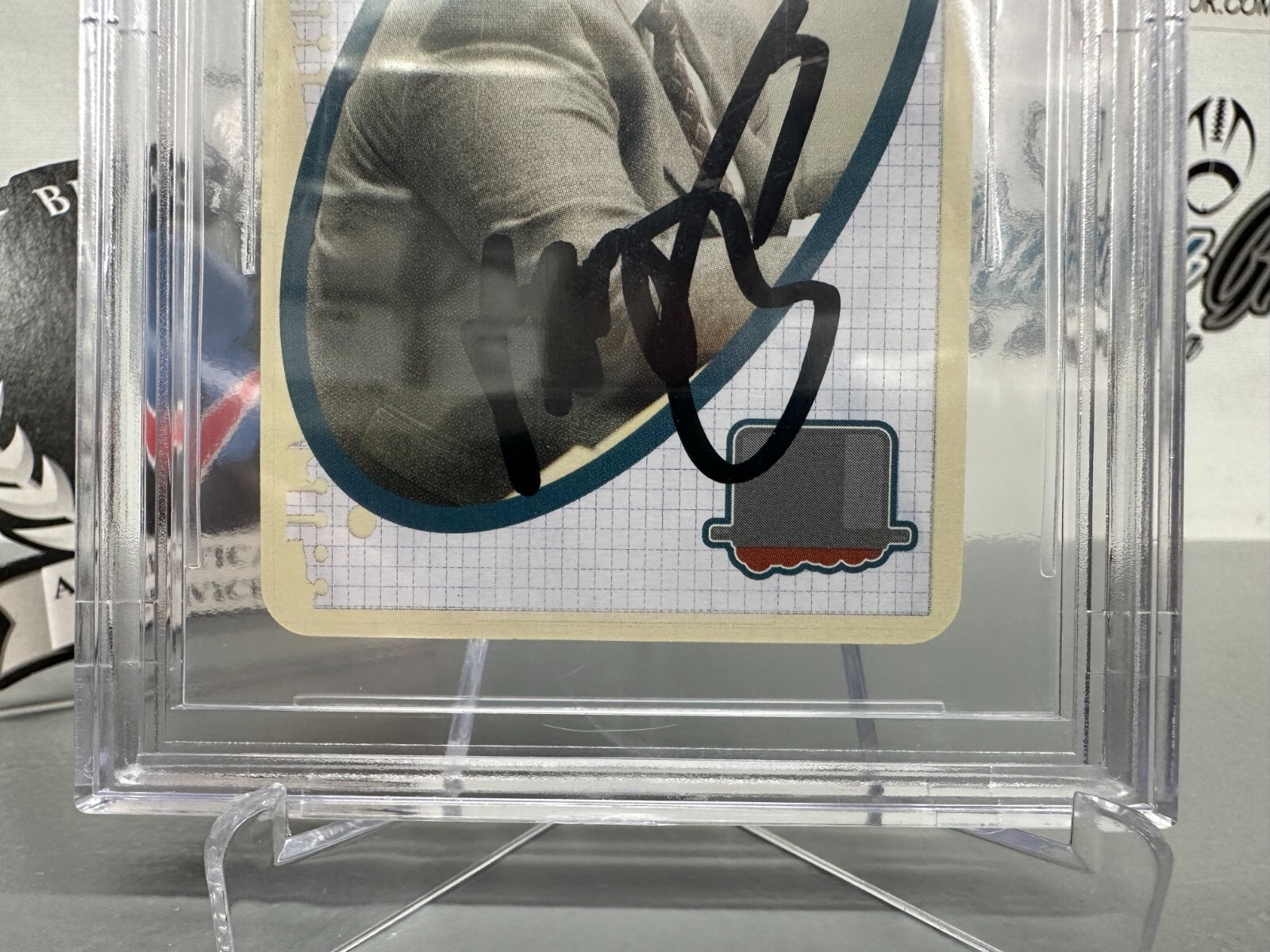 BRIAN BAUMGARTNER KEVIN MALONE SIGNED UNO GAME THE OFFICE ON CARD BECKETT BGS 10