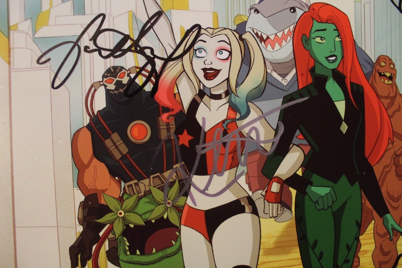 Signed Poster – Harley Quinn – DC – Lake Bell, Kaley Cuoco, 13×19 + COA.