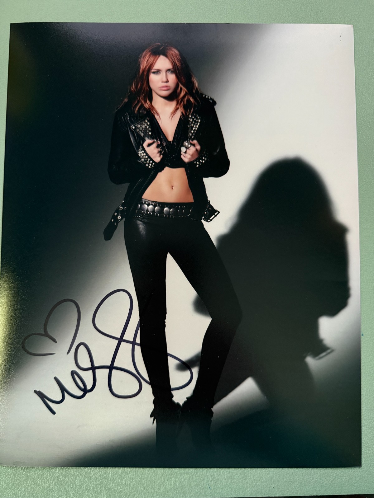 Miley Cyrus Signed•Beautiful Autographed 8 x 10 • Autograph Store COA