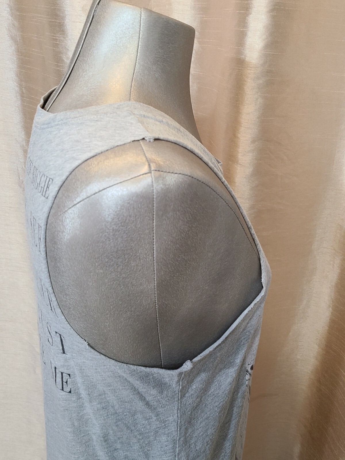 Brooklyn Mint Biggie Smalls Christopher Wallace Gray Tank Top, Medium