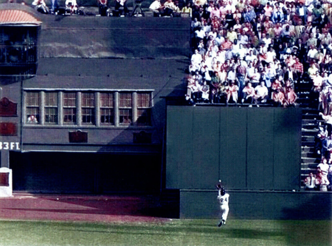 Willie Mays The Famous Catch New York Giants 8×10 Picture Celebrity Print