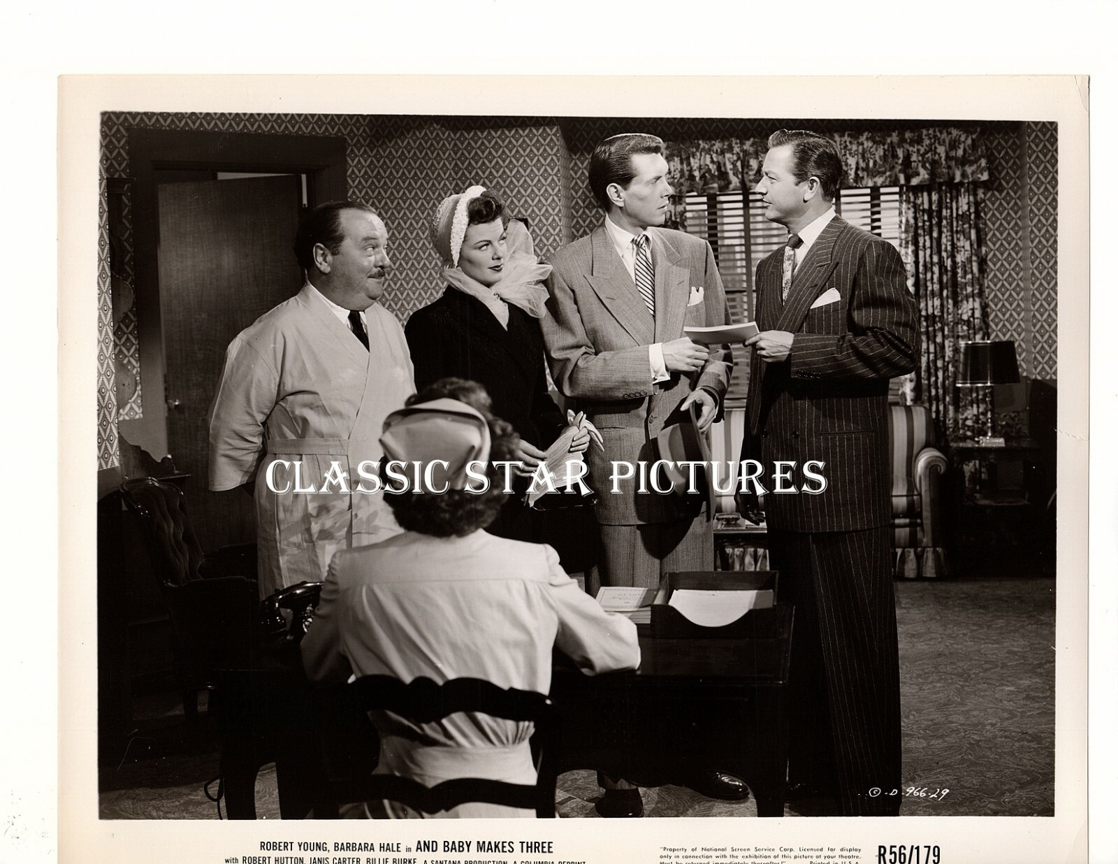 Q665 Barbara Hale Robert Hutton Robert Young And Baby Makes Three 1949 photo