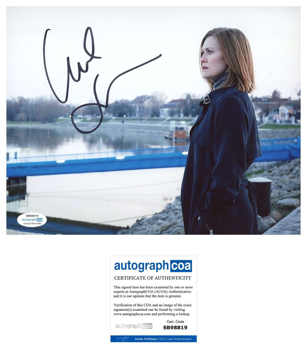 Mireille Enos ‘Hanna’ Signed Autographed 8×10 Photo ‘Marissa’ ACOA