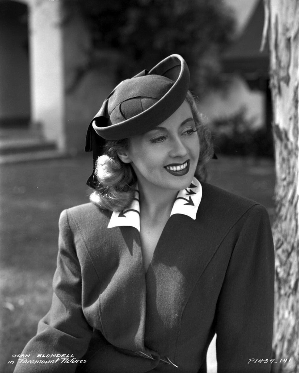 Joan Blondell 8X10 Photo Picture Image American cinema film blonde actress #26