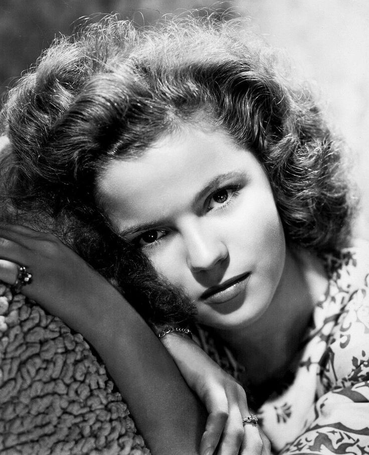 Shirley Temple Studio Portrait Photo Framing Print 8 x 10 Reproduction