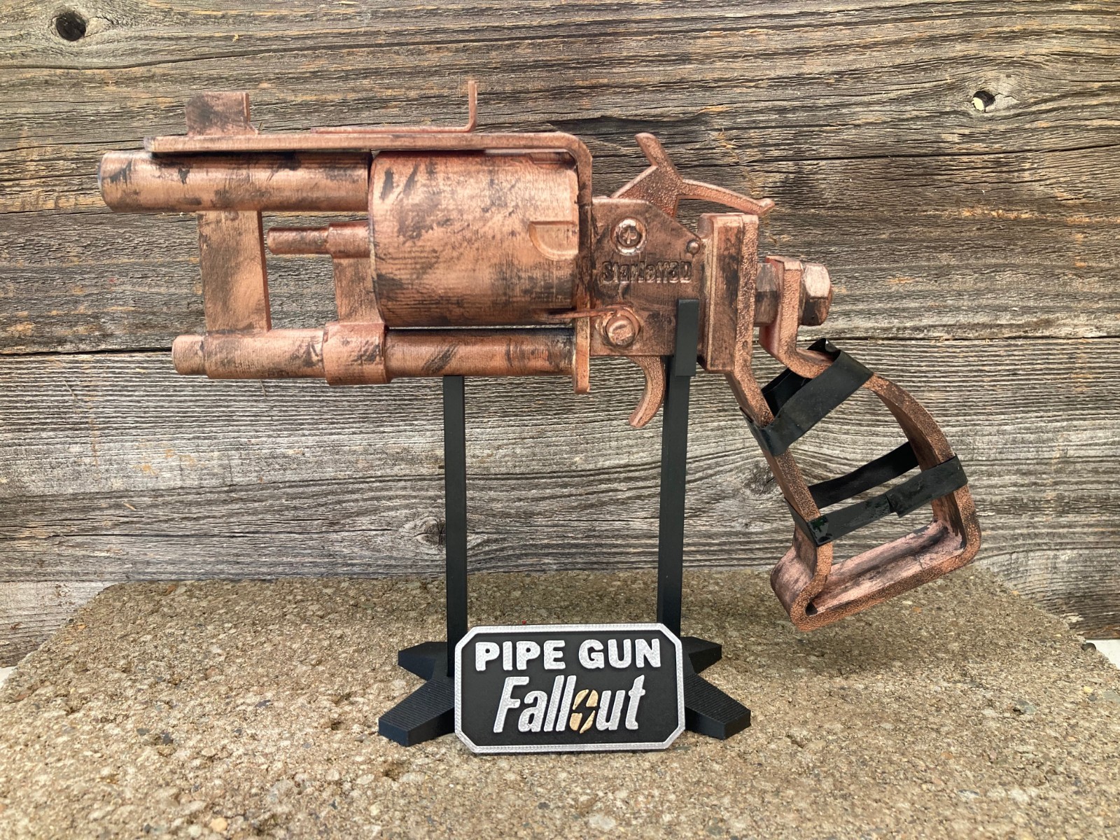 Fallout Pipe Pistol prop