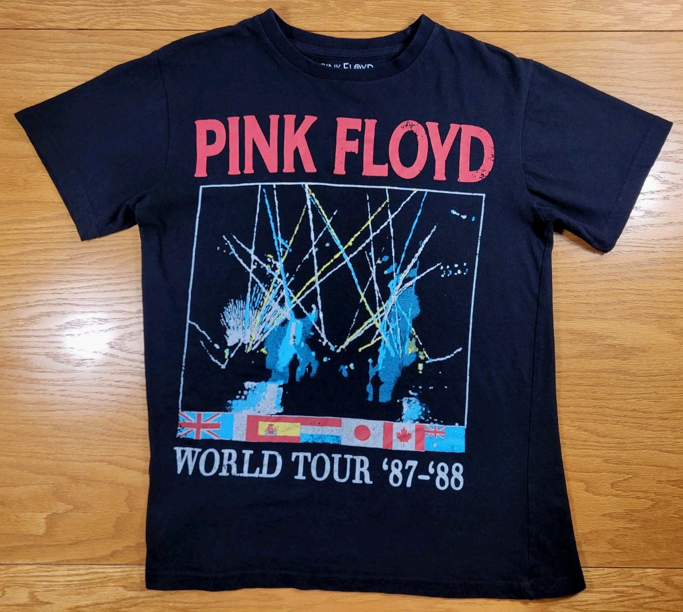 Pink Floyd T-shirt Women’s Small Black Ladies Retro Concert World Tour 1987-88