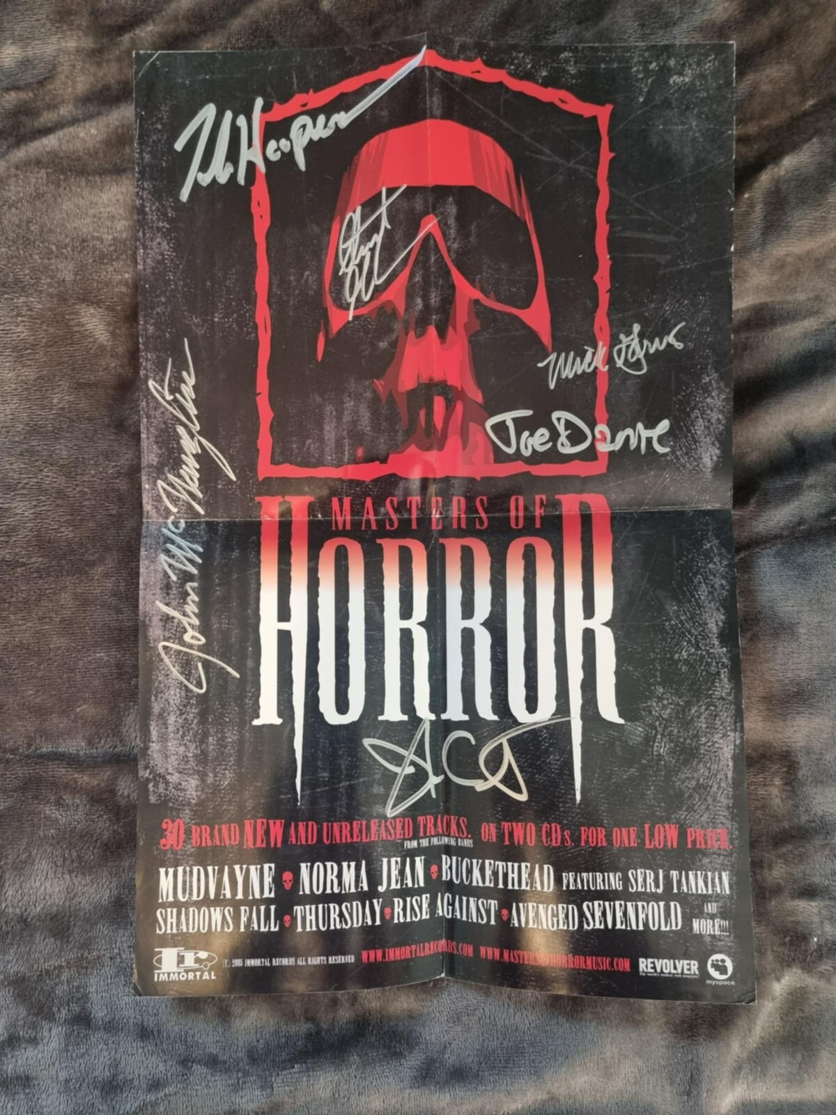 VERY RARE! MULTI-SIGNED ‘Masters of Horror’ 11×17 Mini-Poster [2006]