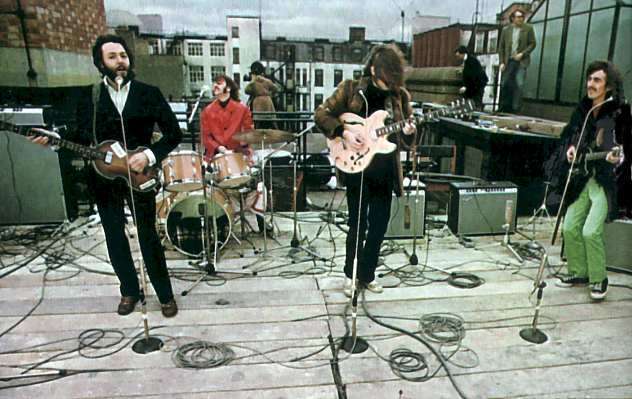 A The Beatles Playing And Singing Together 8×10 Picture Celebrity Print