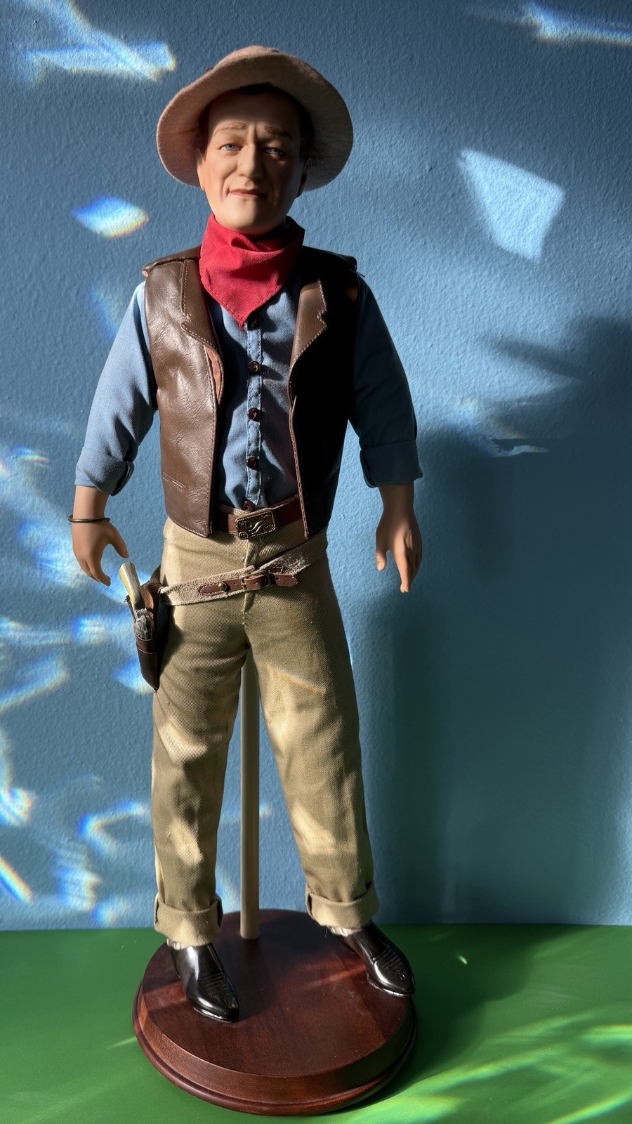 JOHN WAYNE THE DUKE FRANKLIN MINT 21 INCH HEIRLOOM 1990 VINTAGE DOLL FIGURINE
