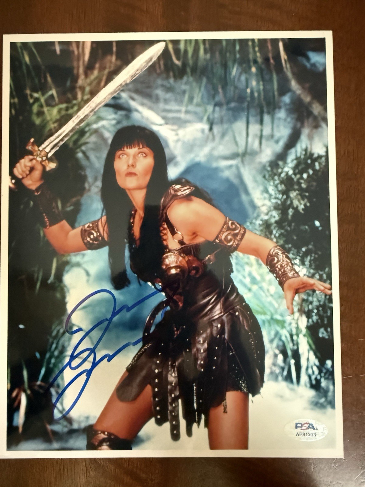 LUCY LAWLESS HAND SIGNED IN PERSON AUTOGRAPHED XENA RARE BECKETT COA 8×10 PHOTO