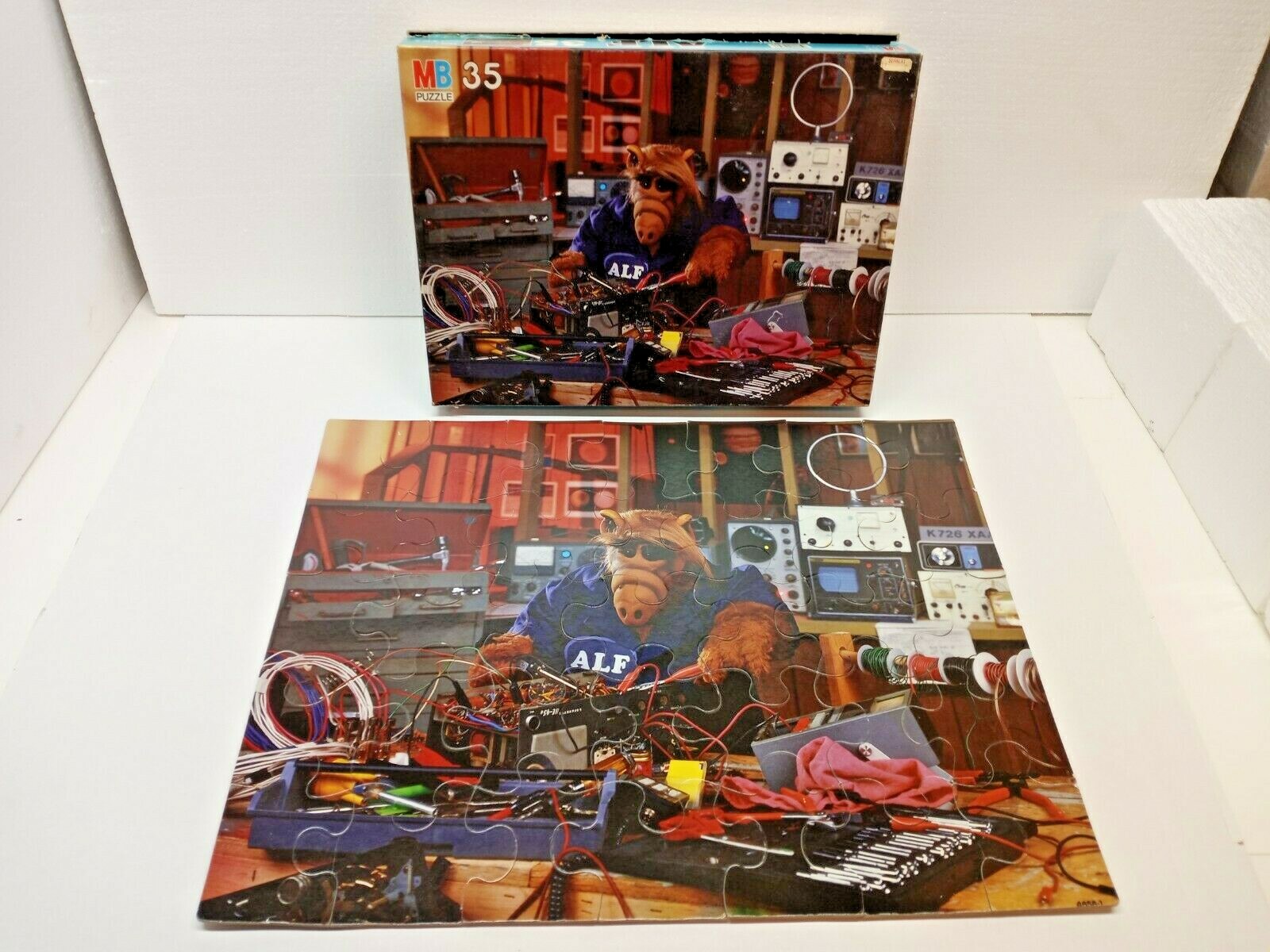 Vtg ALF PUZZLE 35 PIECE MILTON BRADLEY MB 4858-1 22 x 17 inches JUMBO JIGSAW