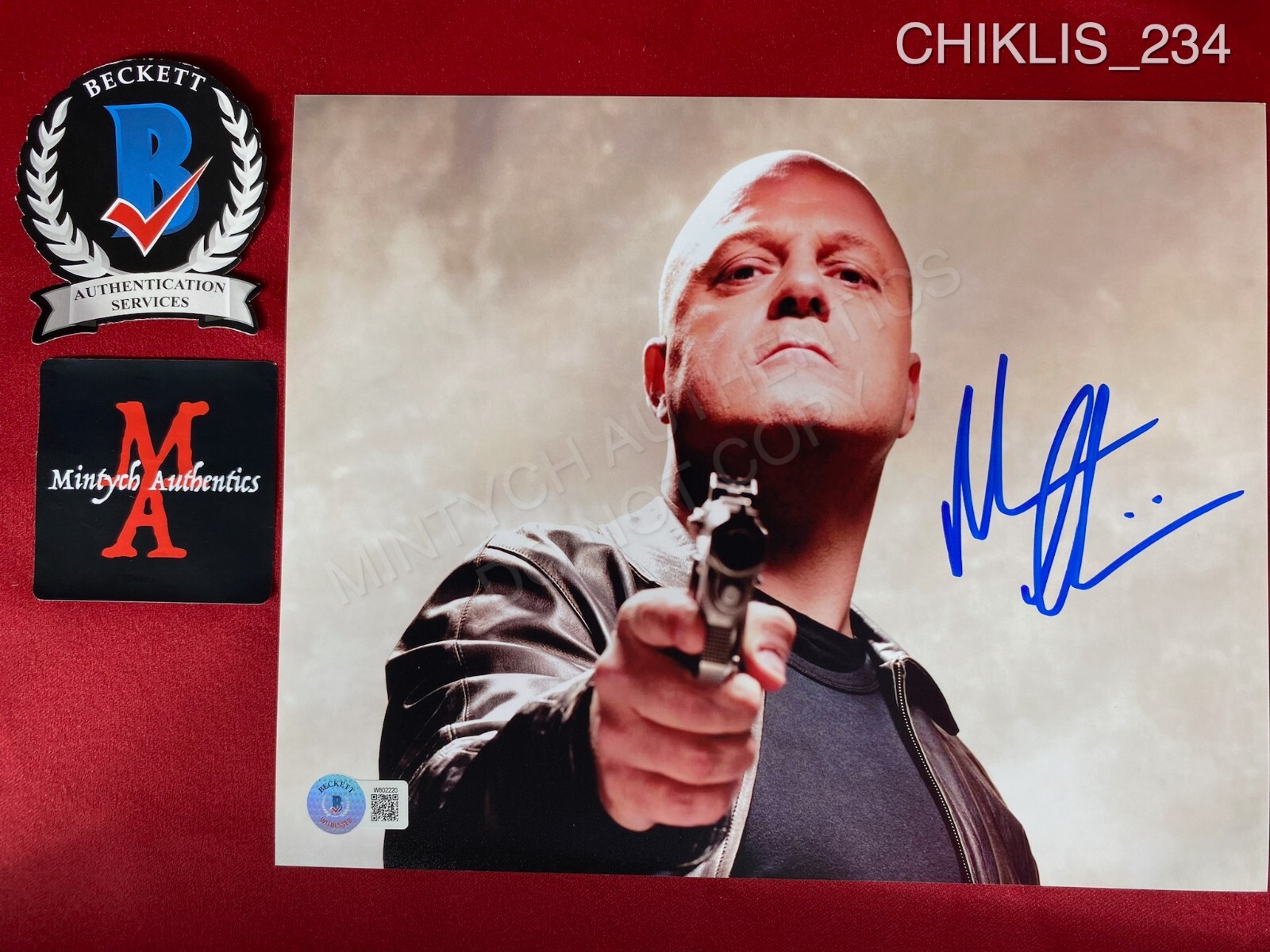 Michael Chiklis autographed signed 8×10 photo The Shield Vic Beckett COA