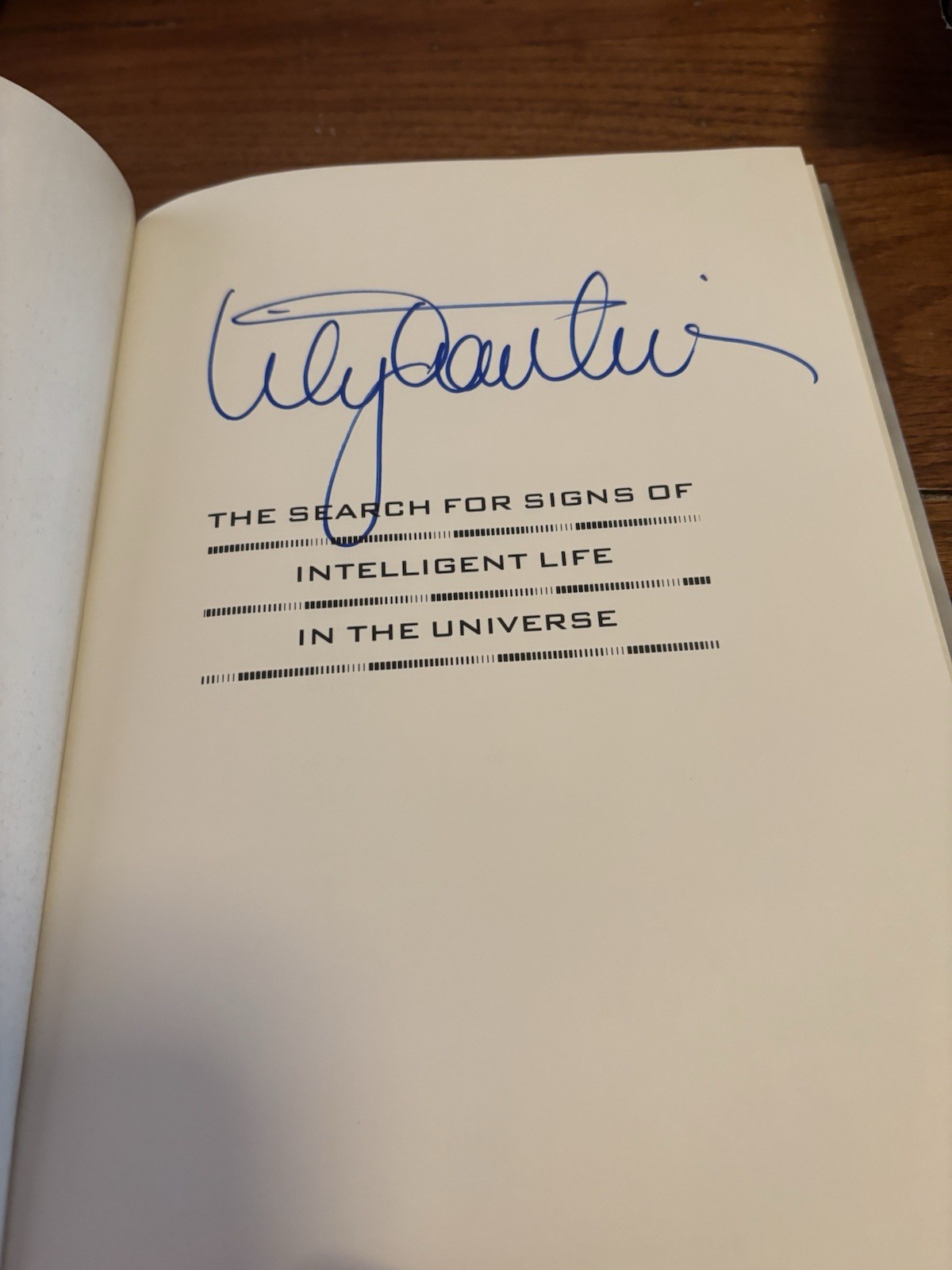 SIGNED by Lily Tomlin! Signs of Intelligent Life in Universe by Wagner VG+/VG+